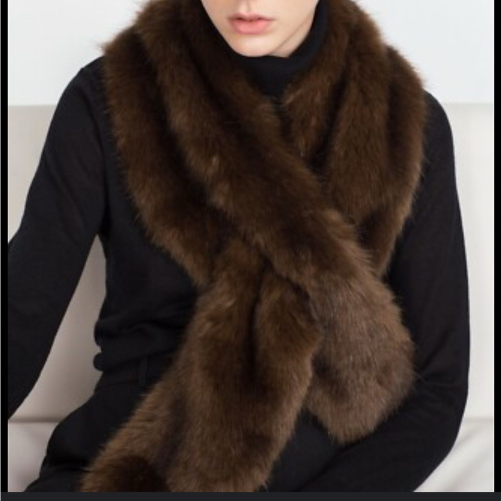 Zara Faux Fur Scarf Brown